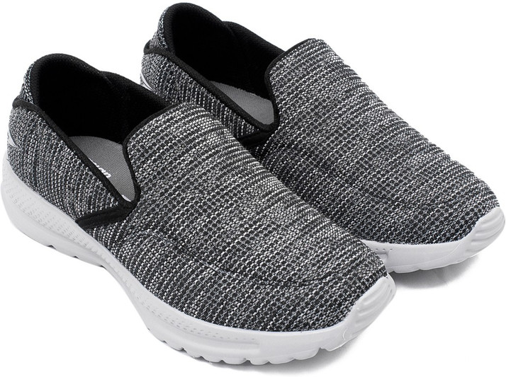 grey gym shoes