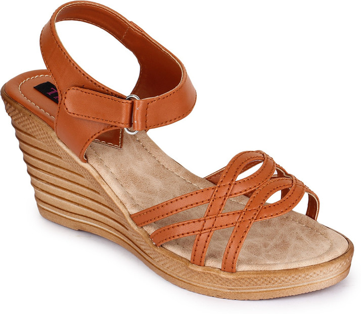 tan wedges women