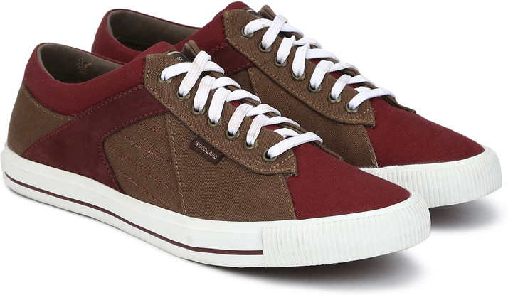 woodland sports shoes flipkart