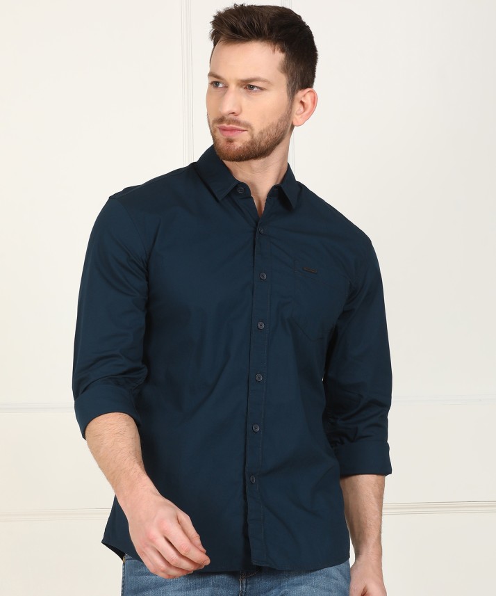 wrangler men solid casual blue shirt