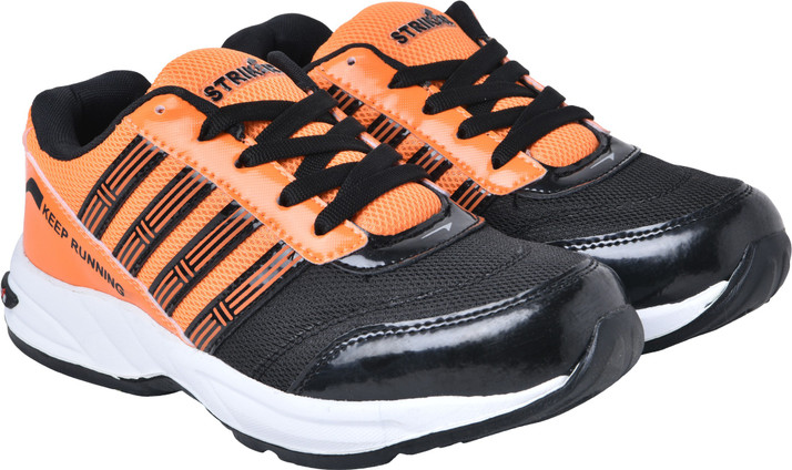 striker sports shoes
