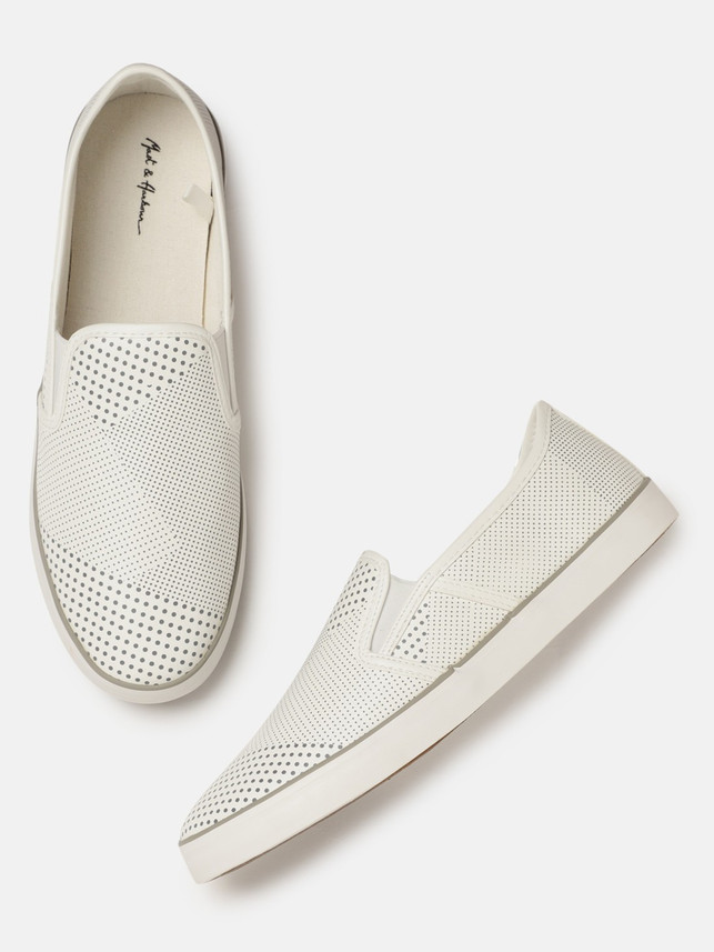 mast and harbour slip on sneakers