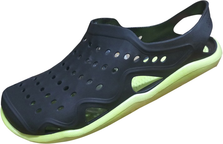 clogs for mens flipkart