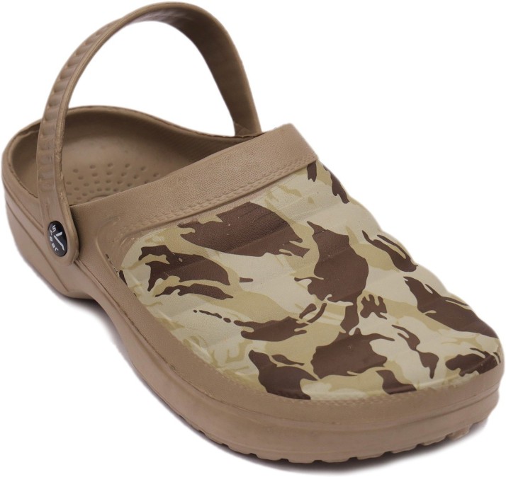 clogs for mens flipkart