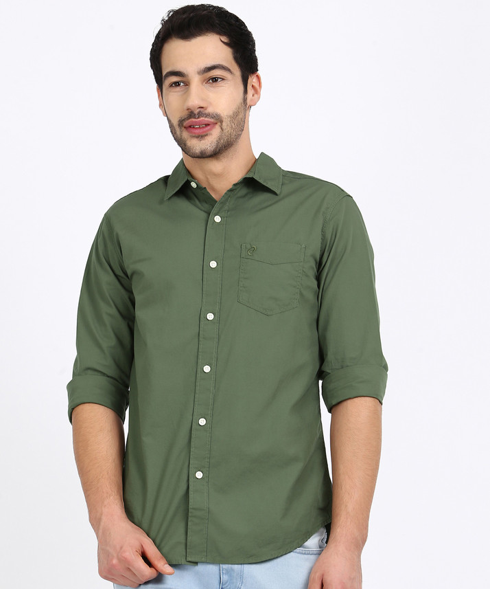 DENIZEN Men Solid Casual Green Shirt 