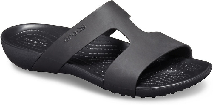 crocs flip flops flipkart