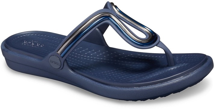 crocs flip flops flipkart