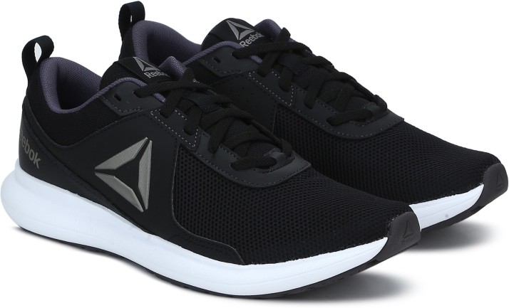 running shoes on flipkart