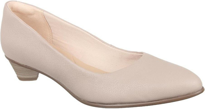 clarks cream heels