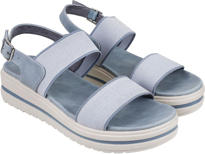 flat sandals flipkart