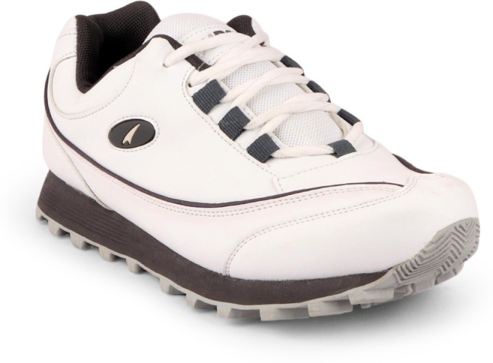 lakhani pace shoes price