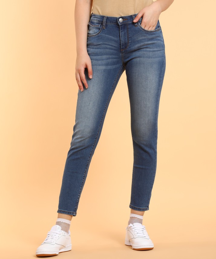 flying machine jeans for ladies logo