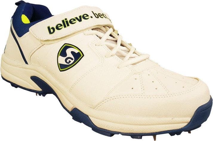 cricket shoes metal spikes