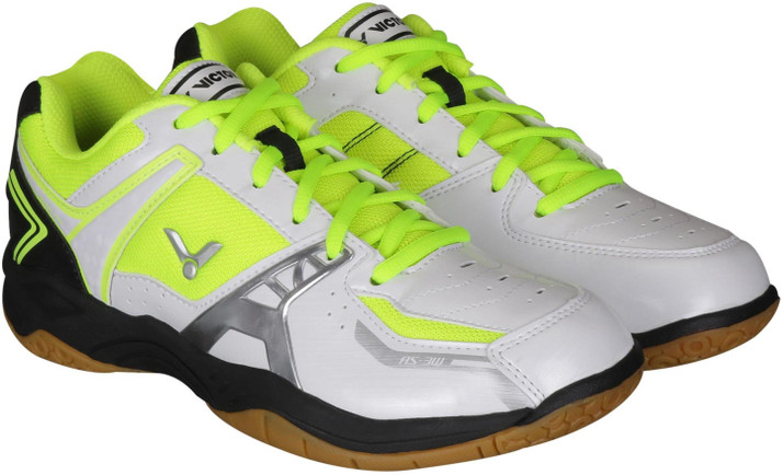 wide badminton shoes