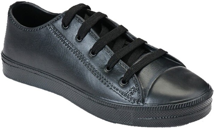 newfeel shoes flipkart