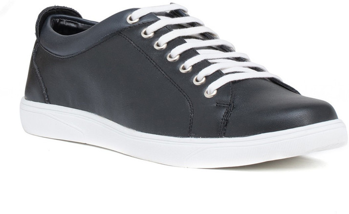 bata sneakers price