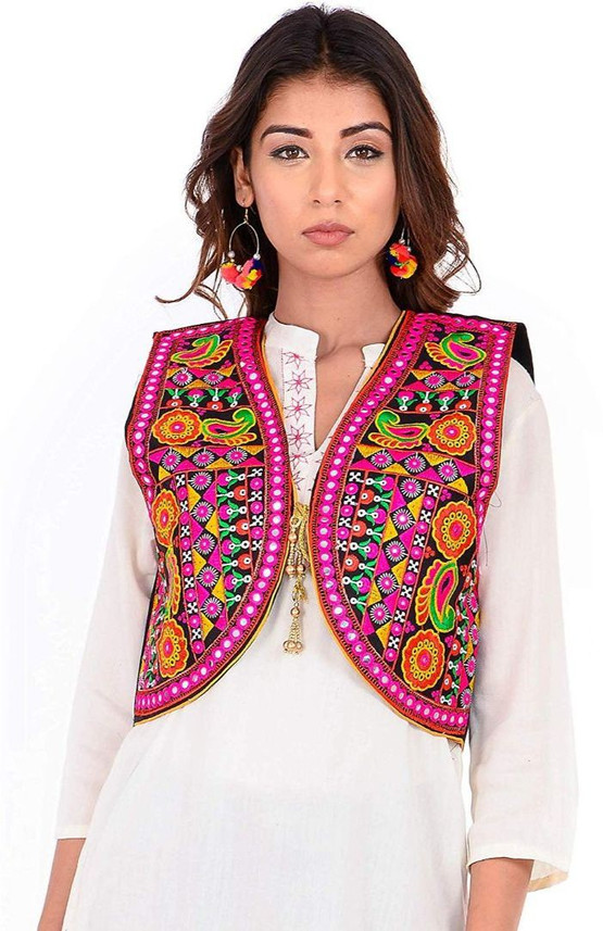 embroidered sleeveless jacket