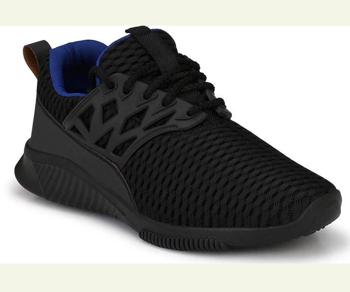 boys black gym shoes