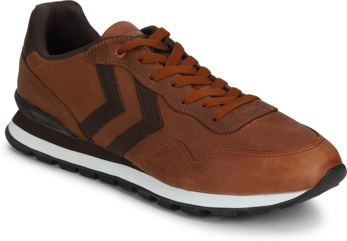 hummel athletic shoes