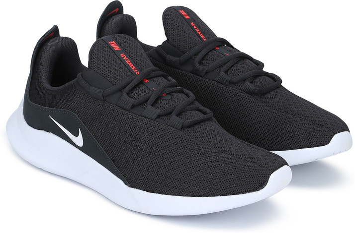 nike men's walking sneakers