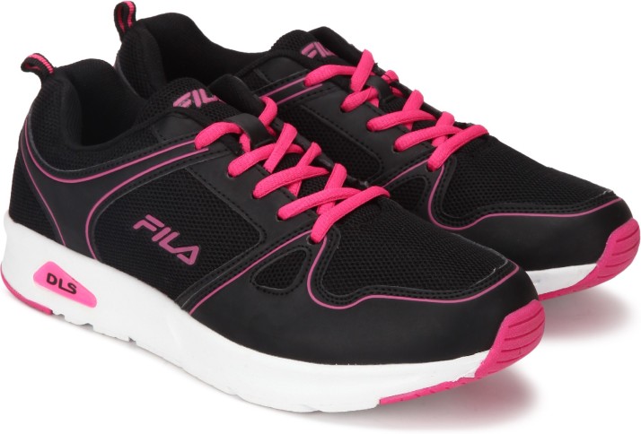 fila pink and black running shoes