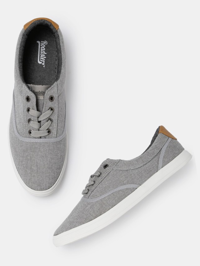 roadster canvas shoes