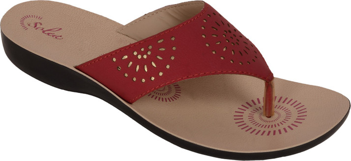 paragon chappal price