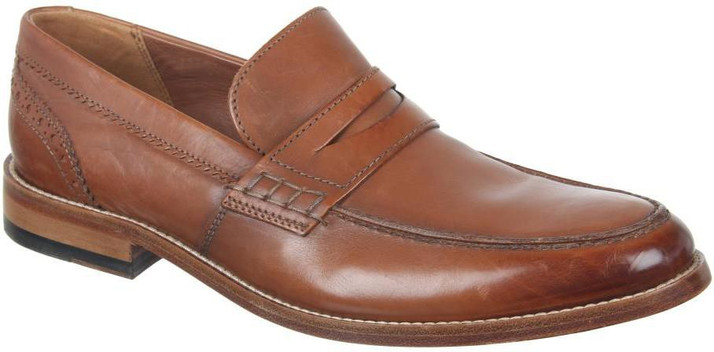clarks loafers flipkart