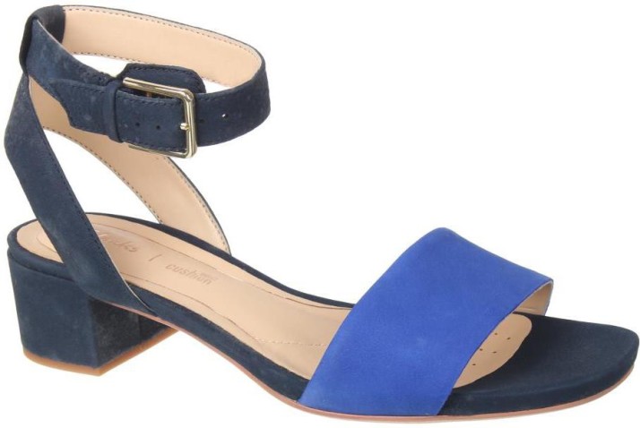 navy heels clarks