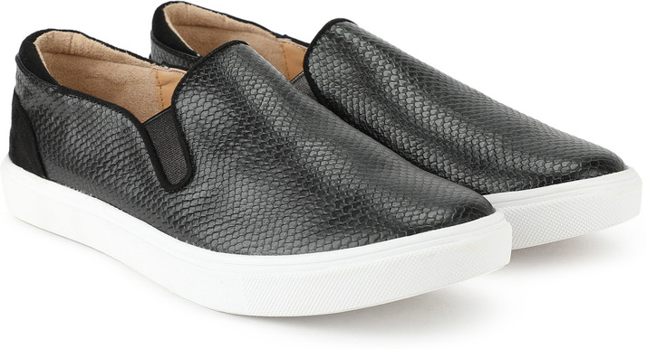 dunes slip on sneakers