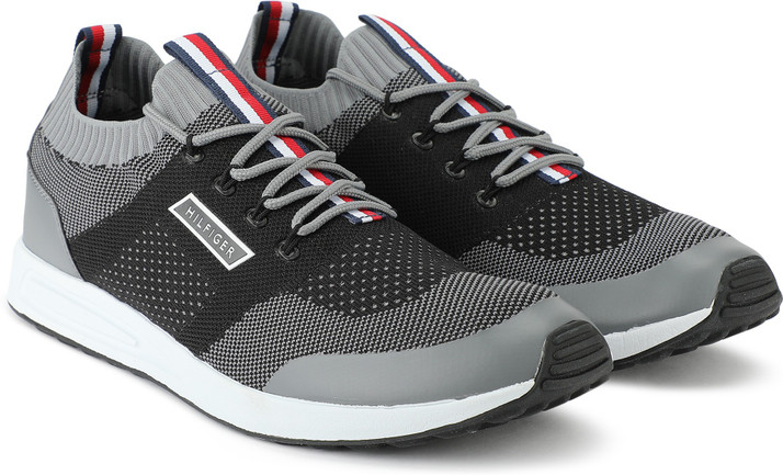 tommy running shoes