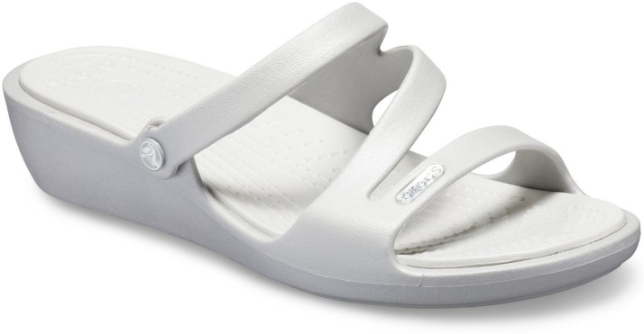 crocs sandals flipkart