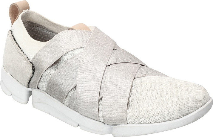 clarks white sneakers womens