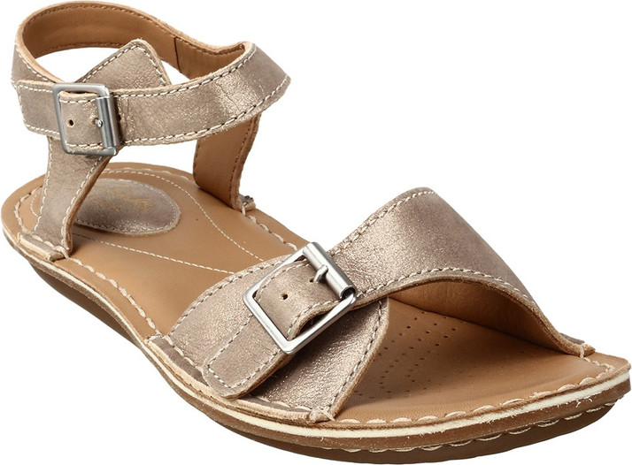 clarks sandals flipkart