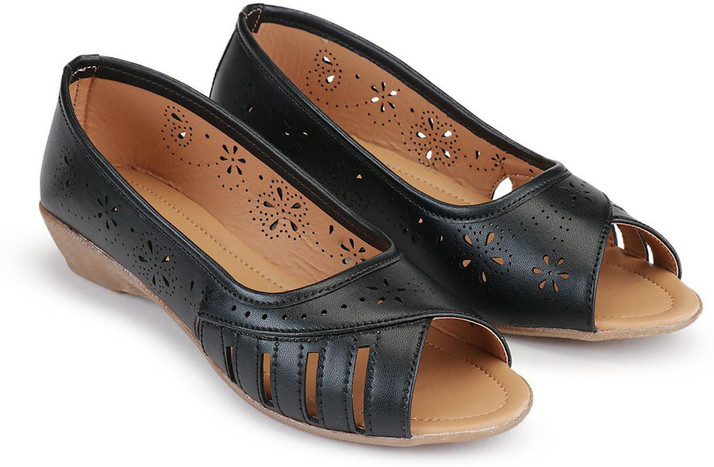 ladies bellies on flipkart