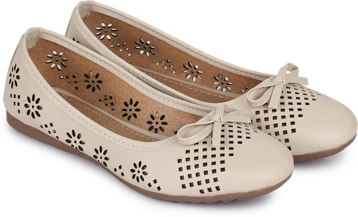 ladies bellies on flipkart