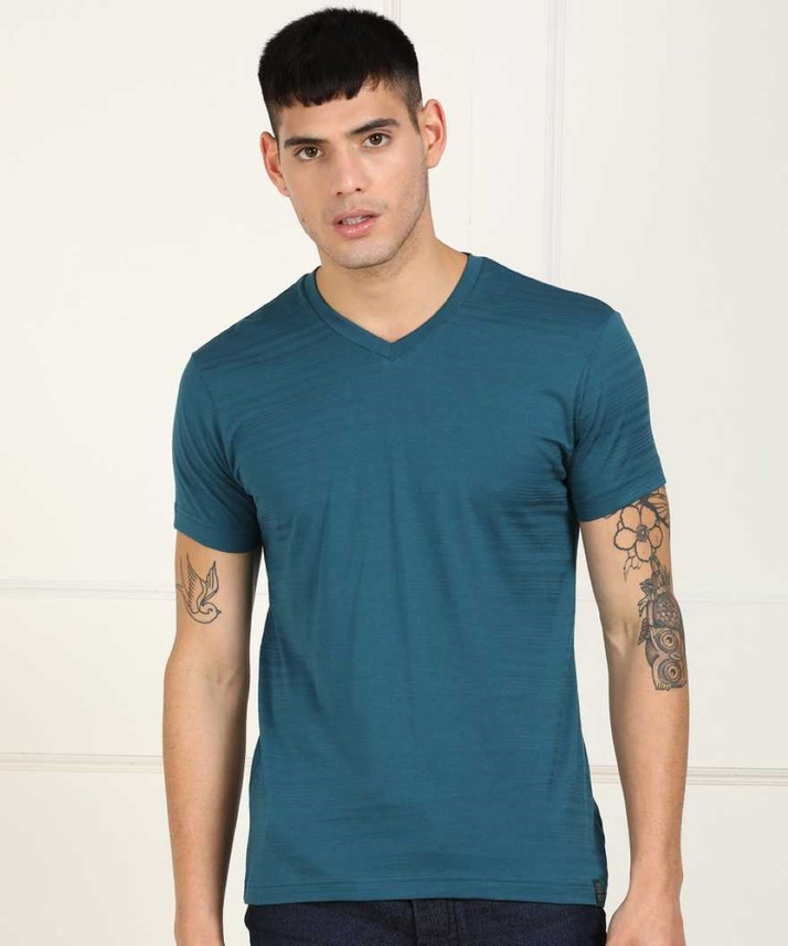 JOCKEY Striped Men V Neck Blue T-Shirt 