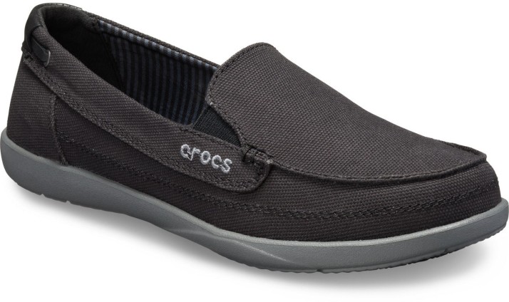 crocs maternity walu canvas loafer shoes slip on