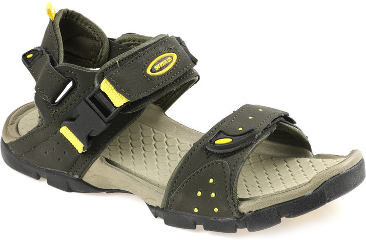 paragon sandals flipkart