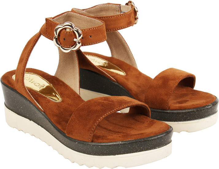 catwalk heels flipkart