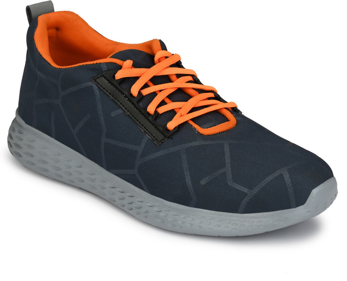 canvas sports shoes price