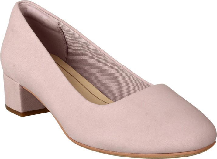 clarks pink heels