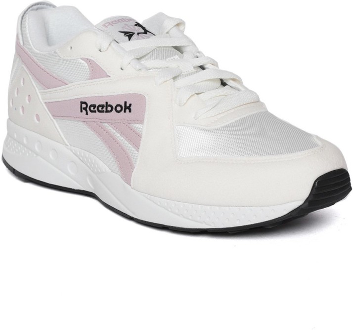REEBOK CLASSICS Running Shoes For Men 