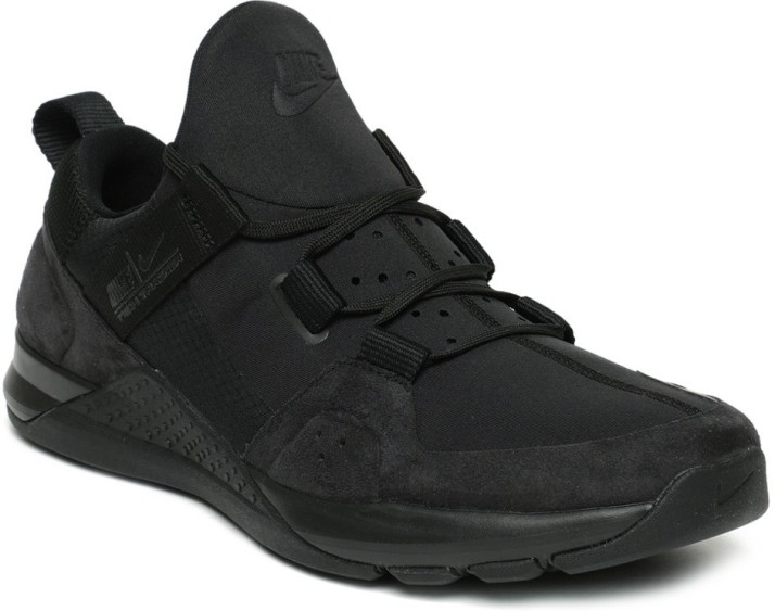 nike tech trainer mens