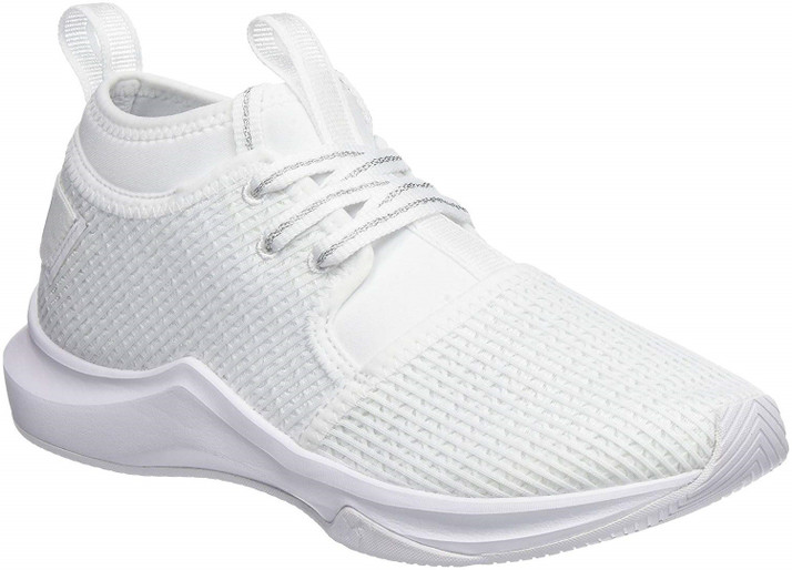 flipkart volleyball shoes