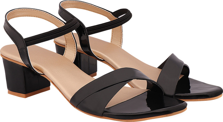 sandals for womens flipkart