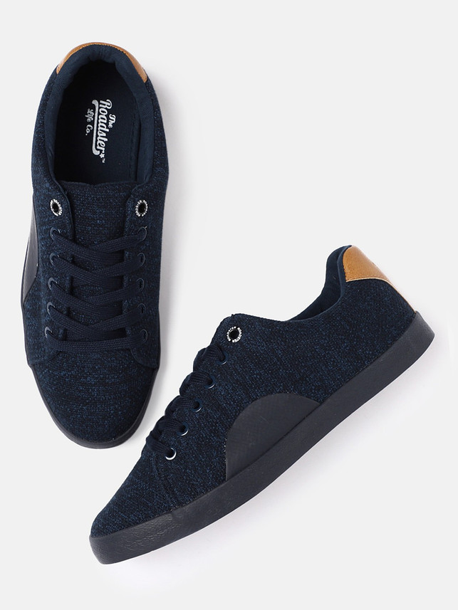 roadster sneakers flipkart