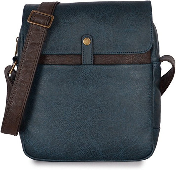 baggit backpack flipkart