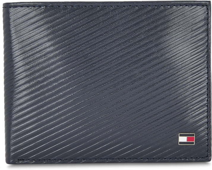 tommy hilfiger wallets flipkart
