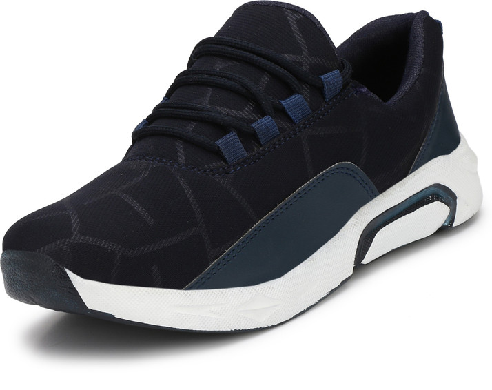 hipster tennis shoes